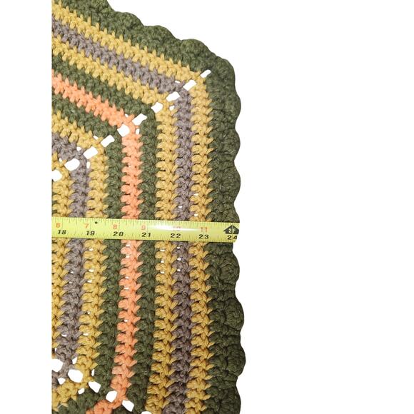 Handmade Crochet Fall Doily Hexagon 26.5" Autumn Table Décor Yellow Green Orange - Picture 3 of 8